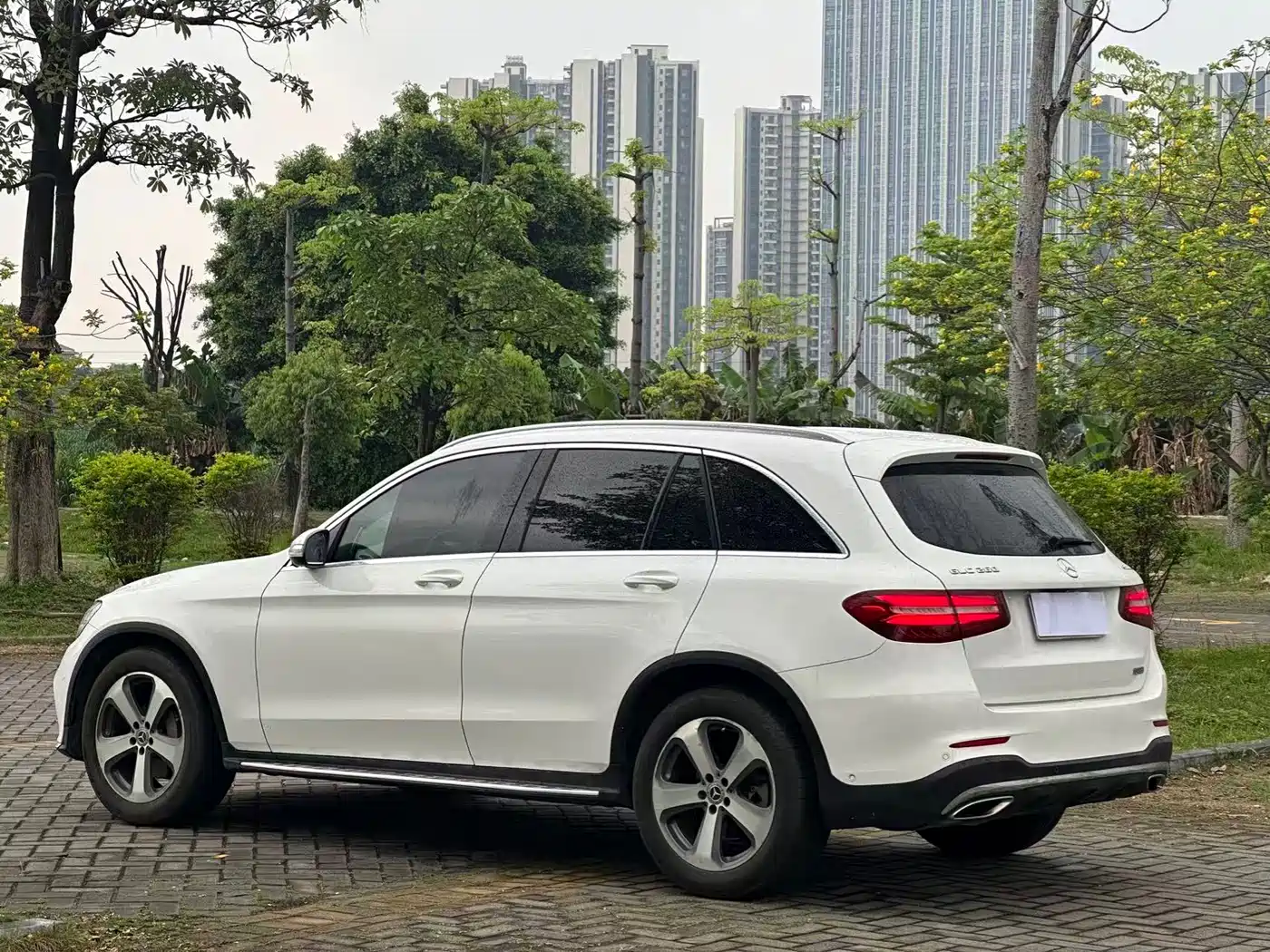 Mercedes-Benz GLC 2017 GLC 260 4MATIC Luxury фото 12
