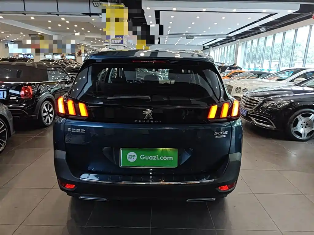 Peugeot 5008 2017 380THP 7-seat Elite Edition фото 6