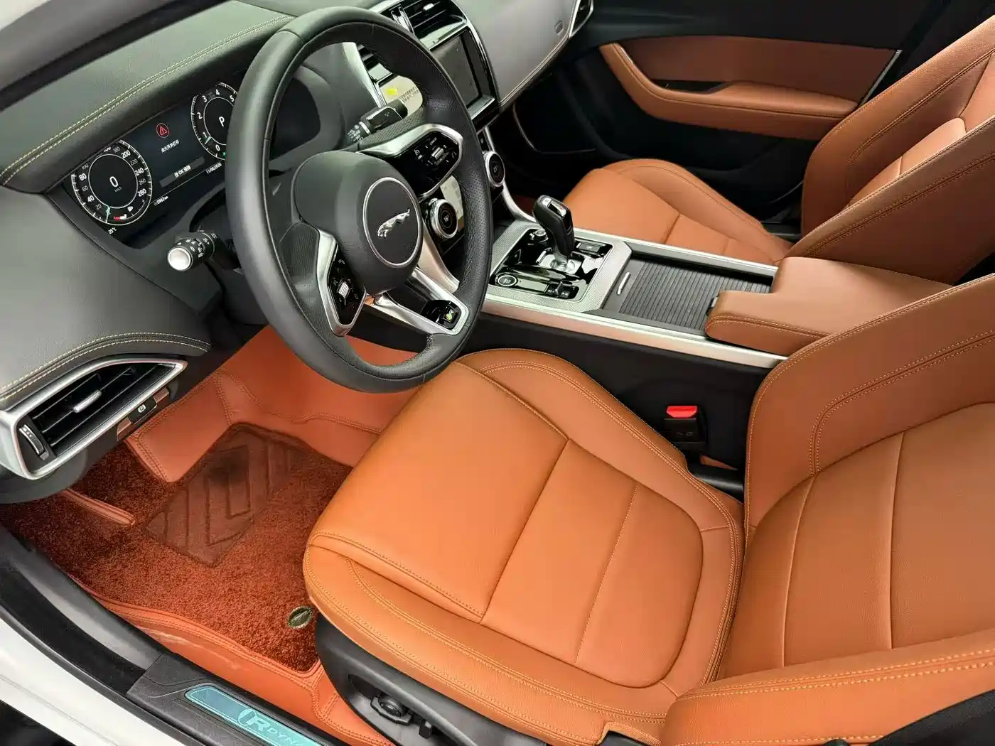 Jaguar XEL 2025 2025 2.0T 250PS R-DYNAMIC 90th Anniversary Edition