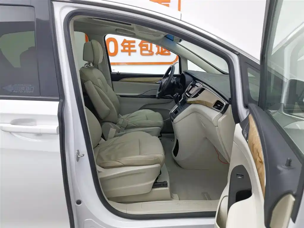 Buick GL8 2018 ES 28T Comfort Type China VI фото 23