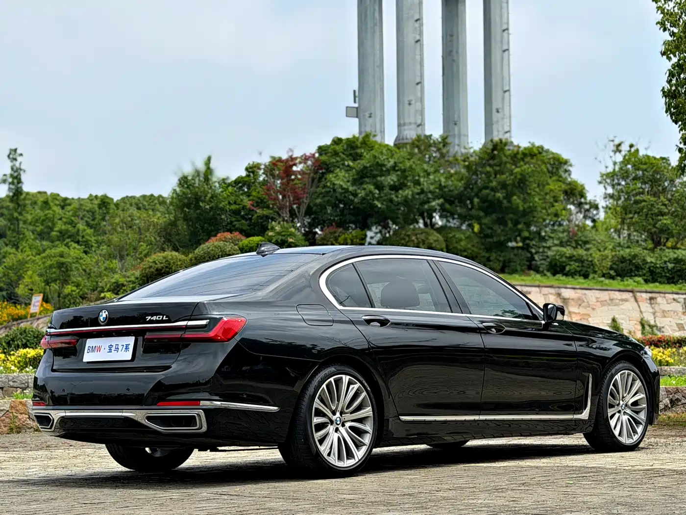 BMW 7 Series 2021 Model 740Li Leading Luxury Package фото 20
