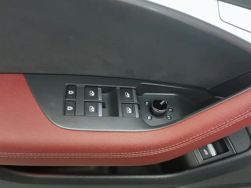 Audi A7L 2024 45 TFSI quattro Black Warrior Edition фото 9