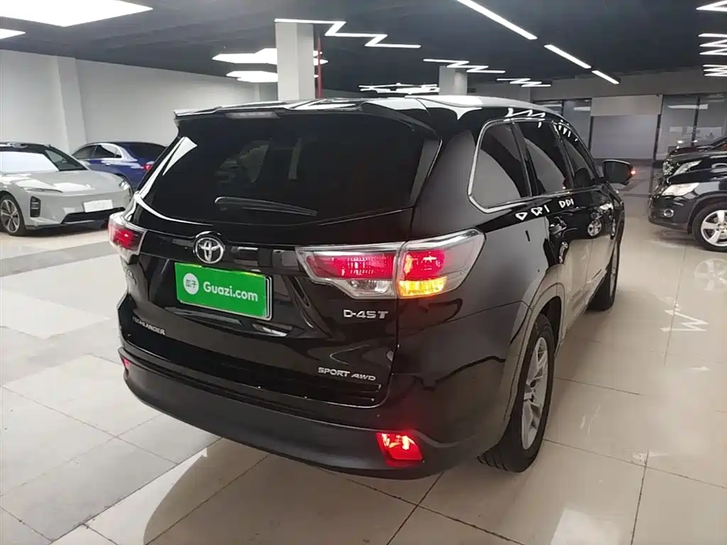 Toyota Highlander 2017 2.0T 4WD Premium 7-Seater фото 7