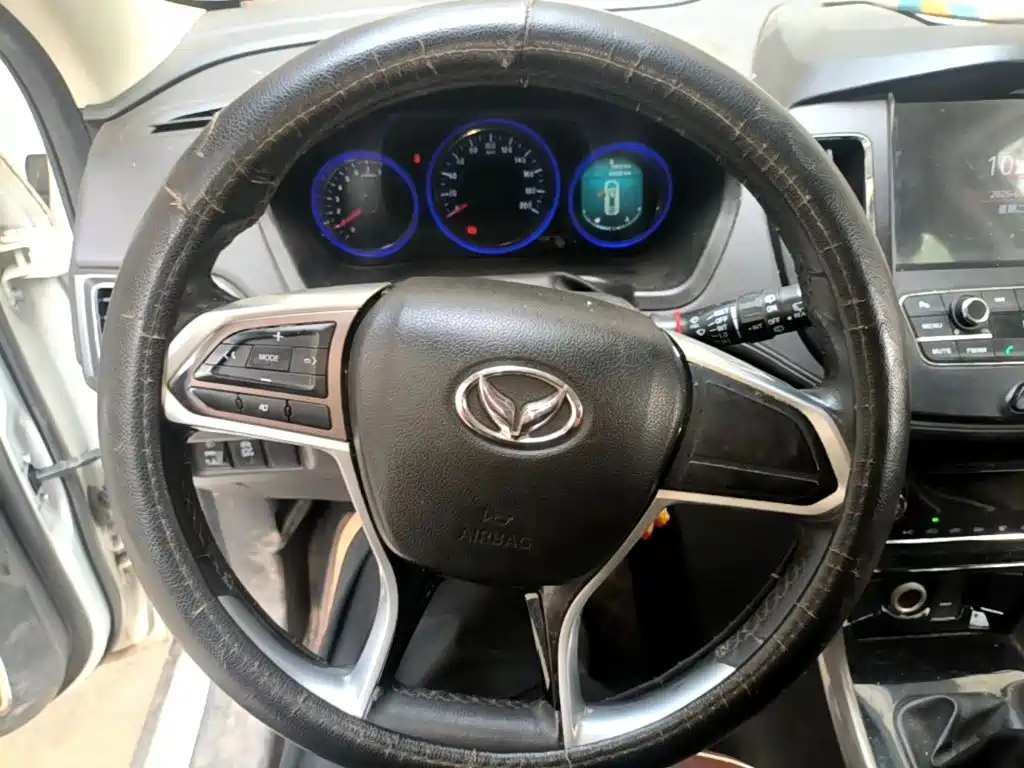 BAIC Huansu S5 2017 2017 1.3T Manual Deluxe