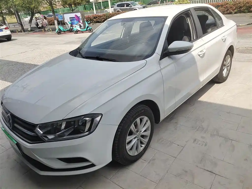 Volkswagen Bora 2018 1.5L Automatic Fashion