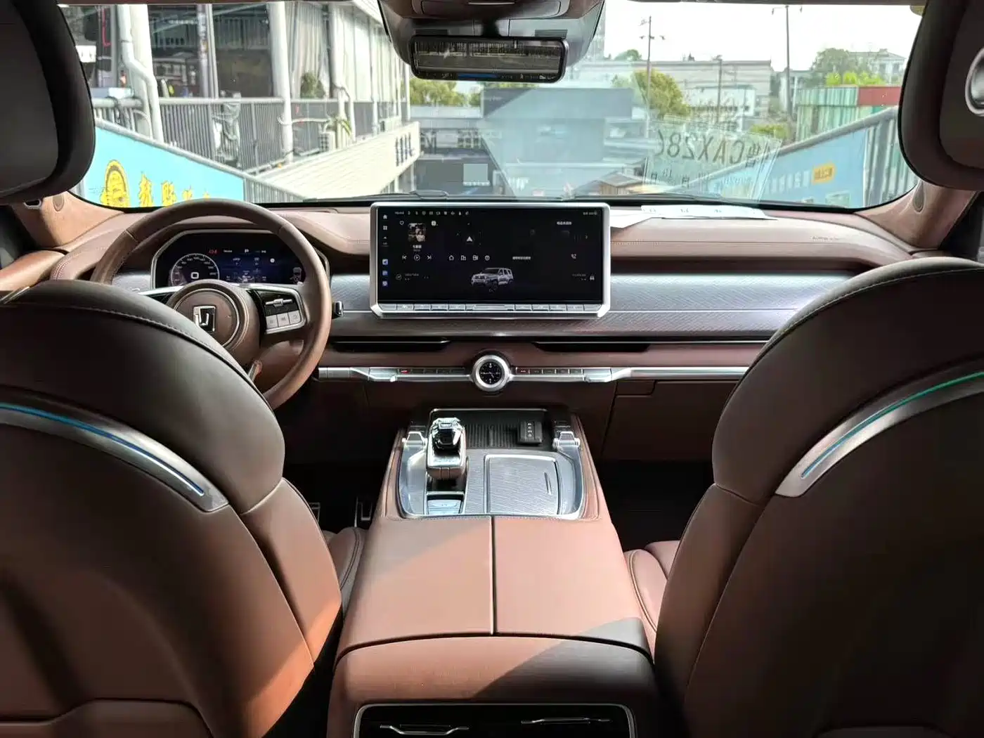 TANK TANK 700 NEW ENERGY