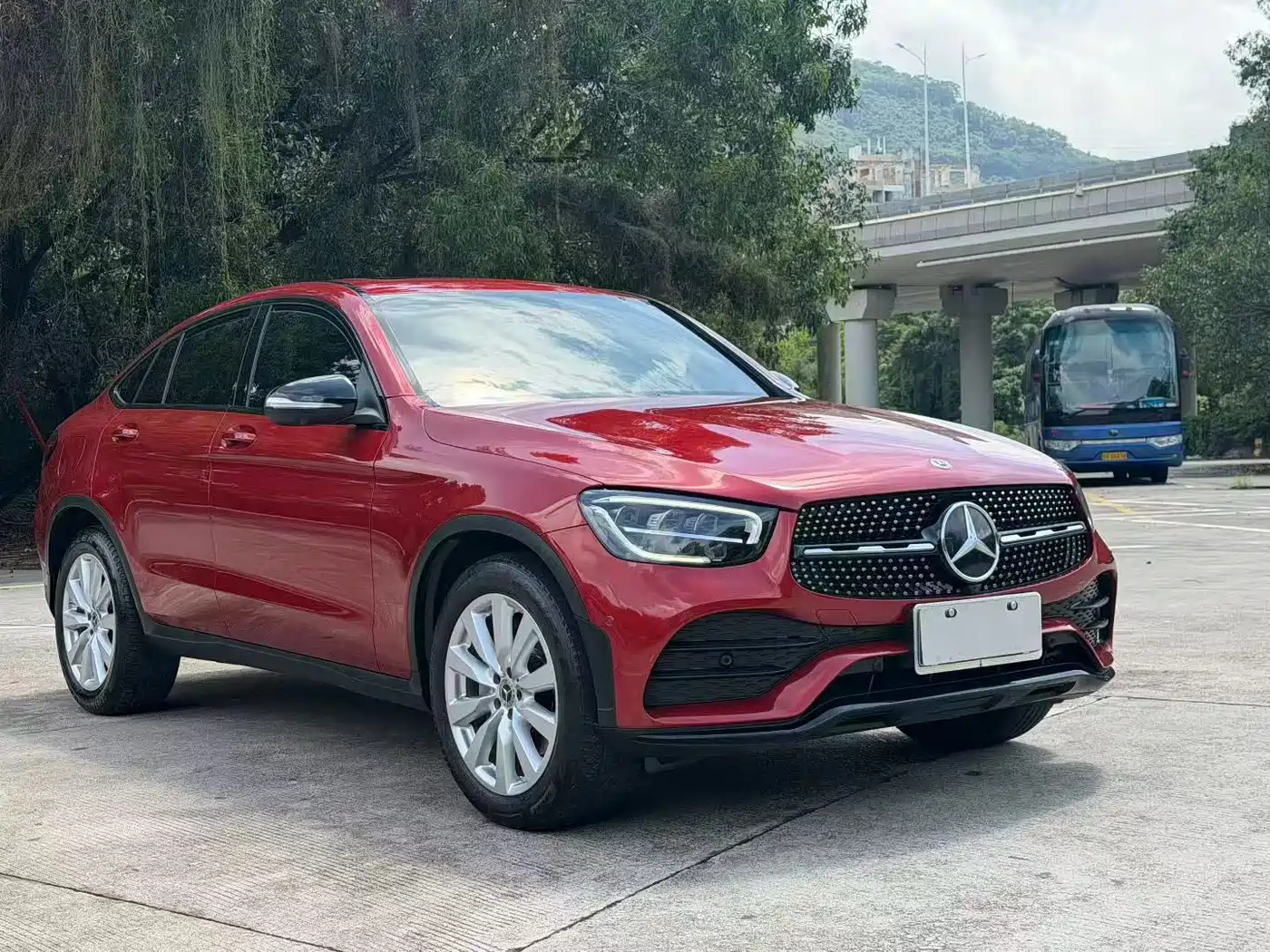 Mercedes-Benz GLC Coupe 2020 GLC 260 4MATIC Coupe SUV фото 3