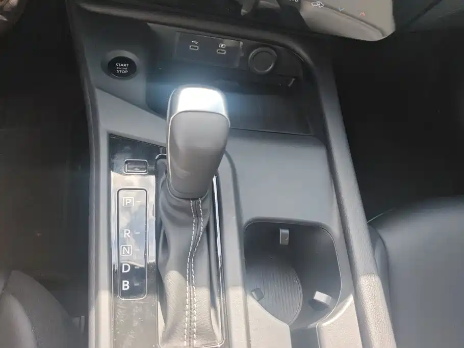 Nissan SYLPHY, миниатюра 16