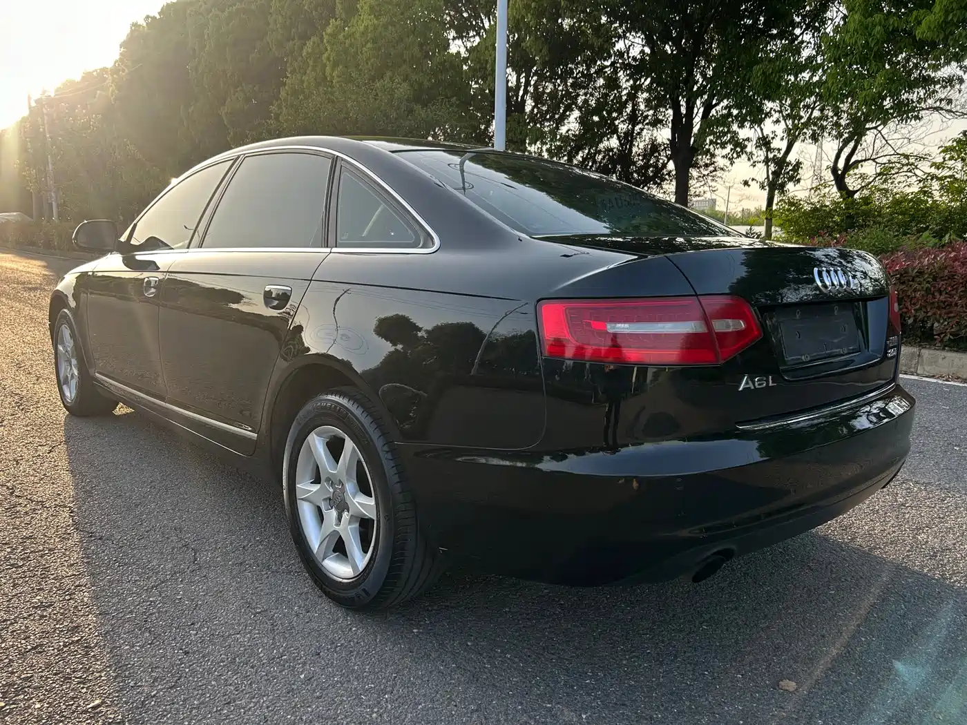 Audi A6L 2009 2.0 TFSI Automatic Standard фото 4