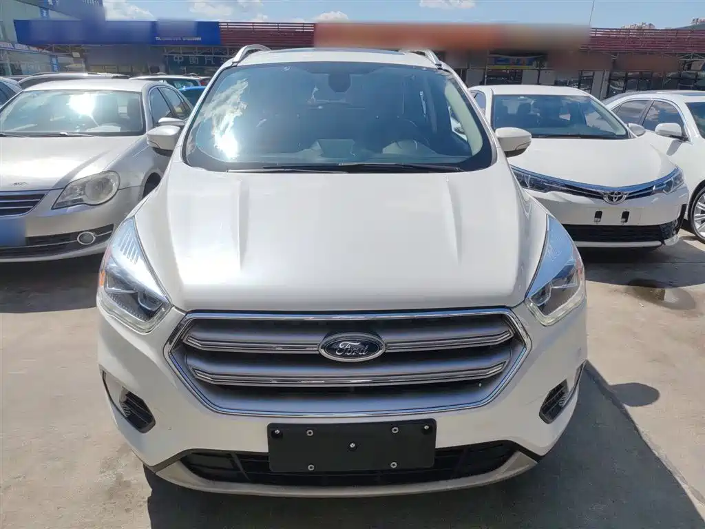 Фото 3 - Ford Kuga