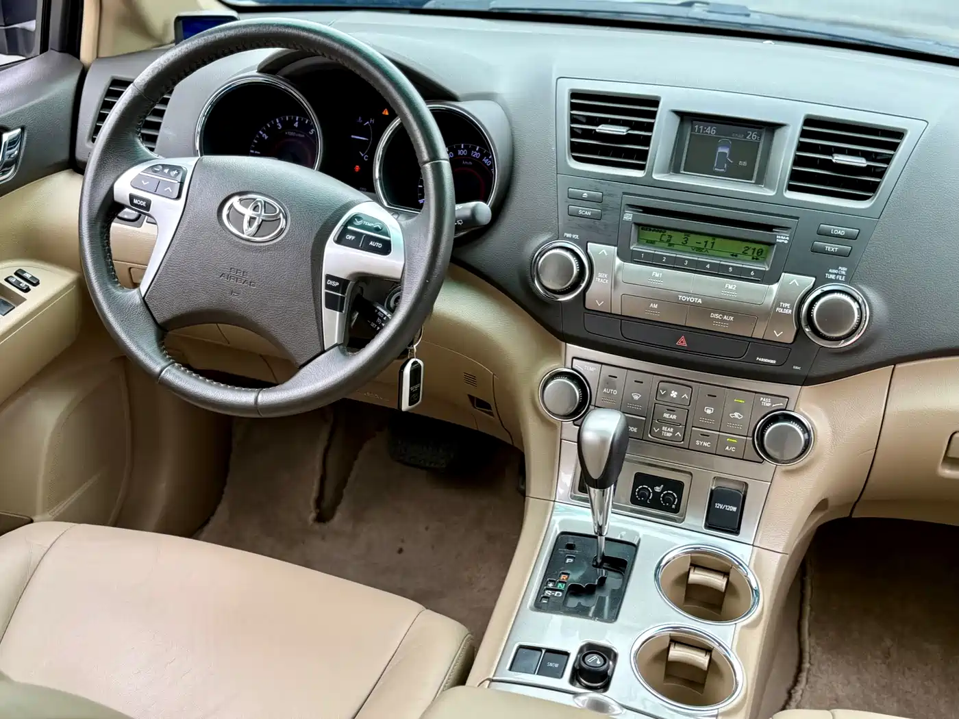 Toyota Highlander 2012 2.7L 2WD 7-Seater Luxury Edition фото 21