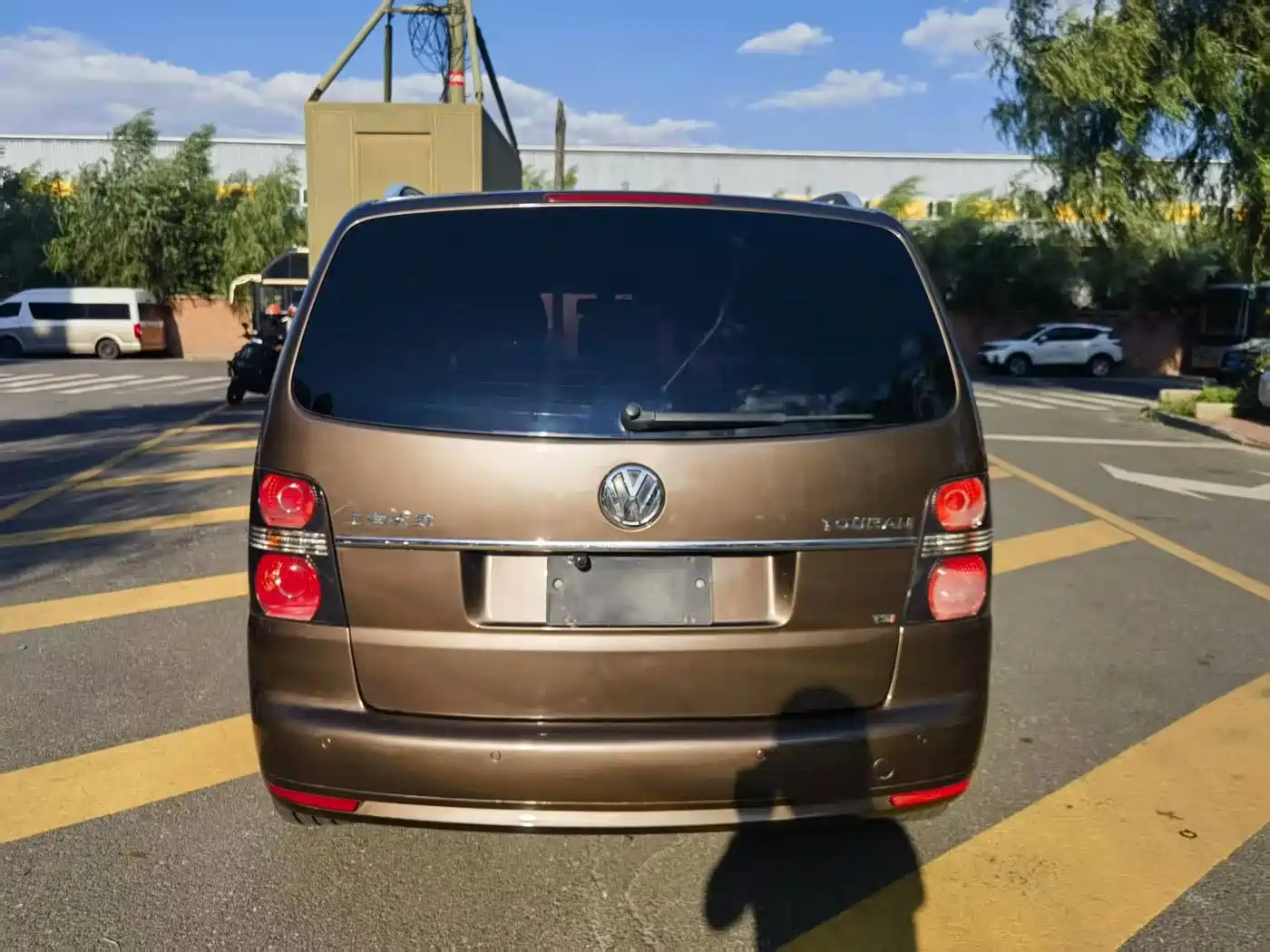 Volkswagen Touran 2014 2013 1.4T DSG Wisdom Edition 5-seater