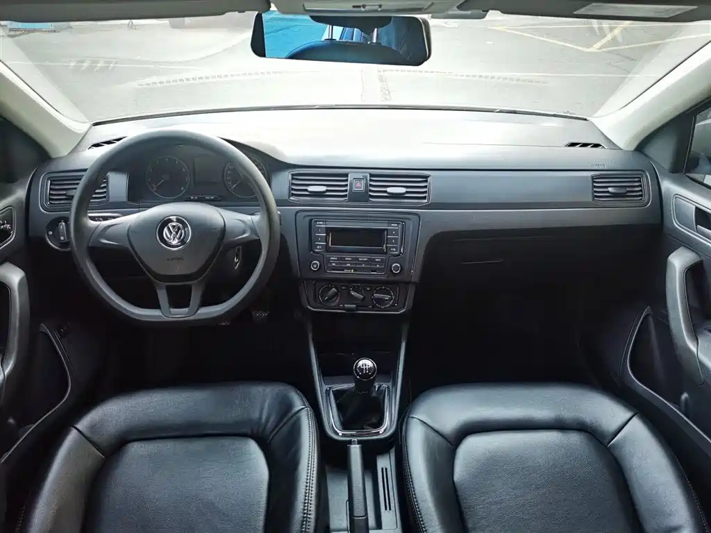 Volkswagen Santana 2016 1.6L Manual Trend Edition фото 18