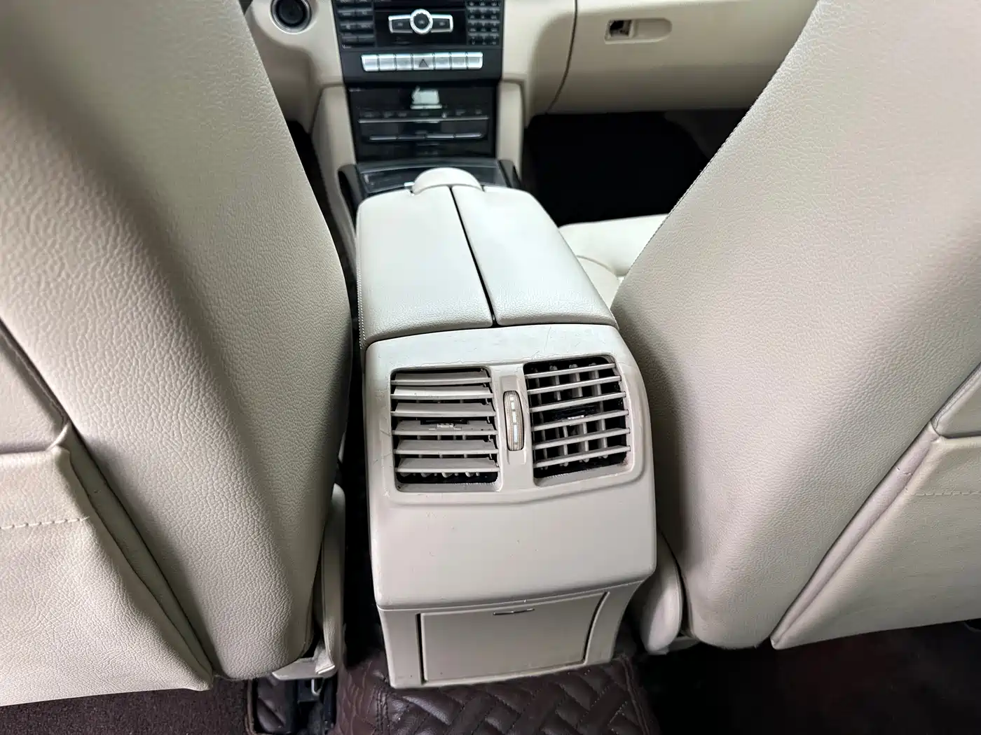 Mercedes-Benz E-Class 2014 Facelift E 260 L Sport фото 9
