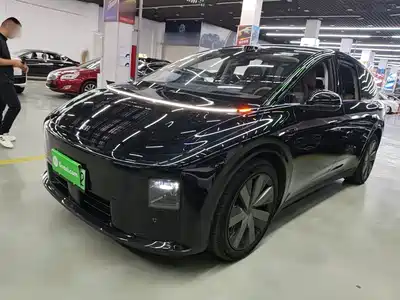 Li Auto i8