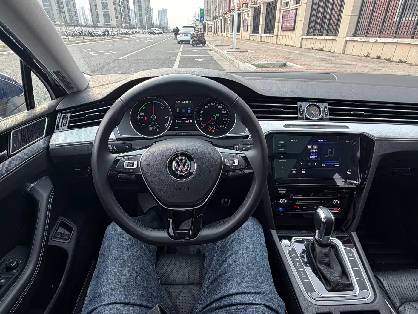 Volkswagen Magotan GTE Plug-in Hybrid 2020 GTE Luxury фото 13
