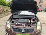 Фото 16 - Suzuki Swift