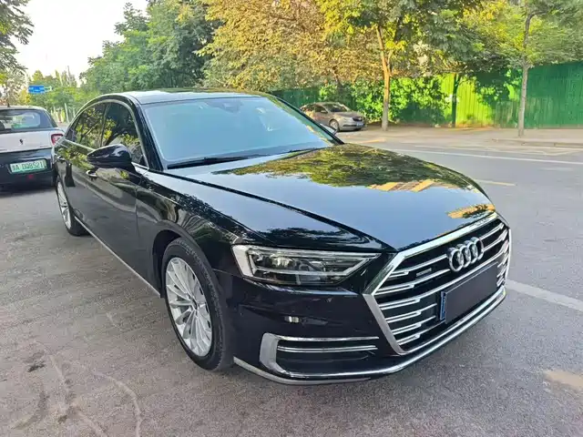 Audi A8 A8L 50 TFSI quattro, Комфорт