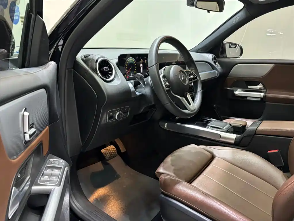 Mercedes-Benz GLB 2022 Model GLB 200 Dynamic Edition фото 13