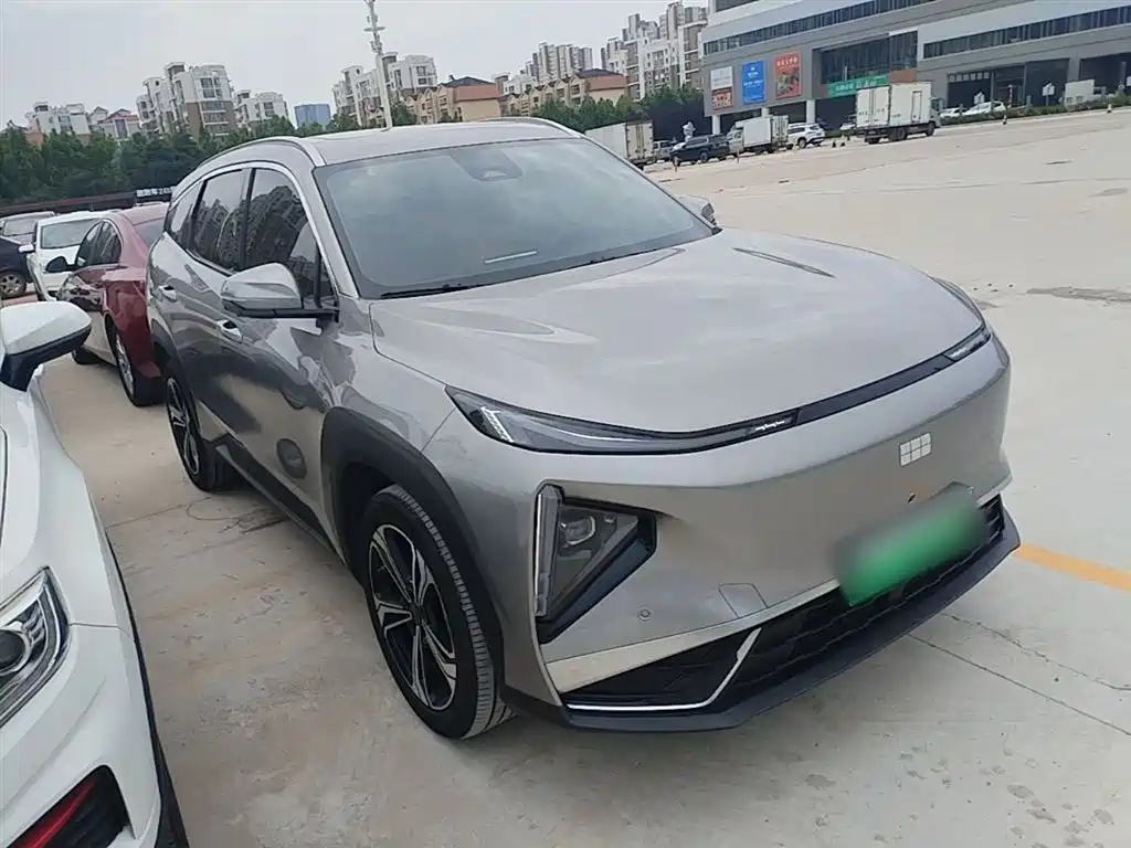 Geely Galaxy Galaxy L7 2025 EM-i 115km Explorer+ Edition фото 4