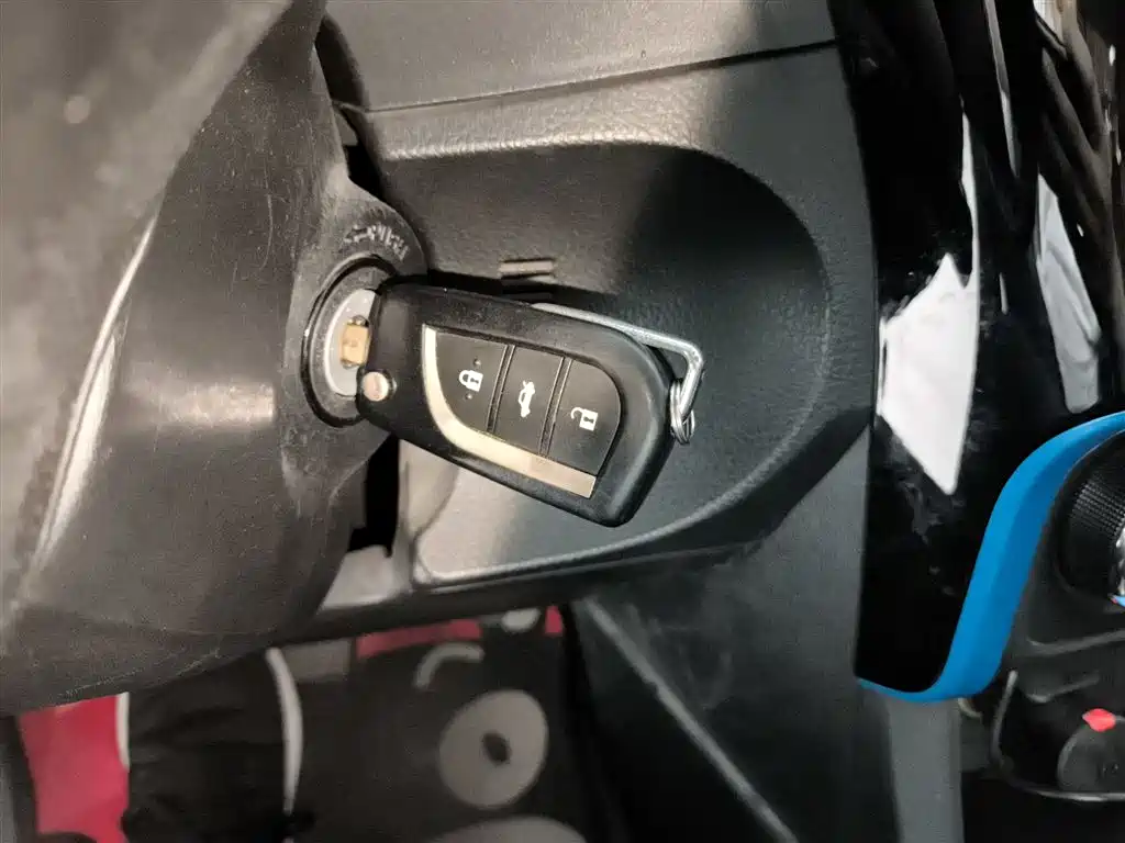 Toyota Levin 2018 185T CVT Premium Edition China V фото 9