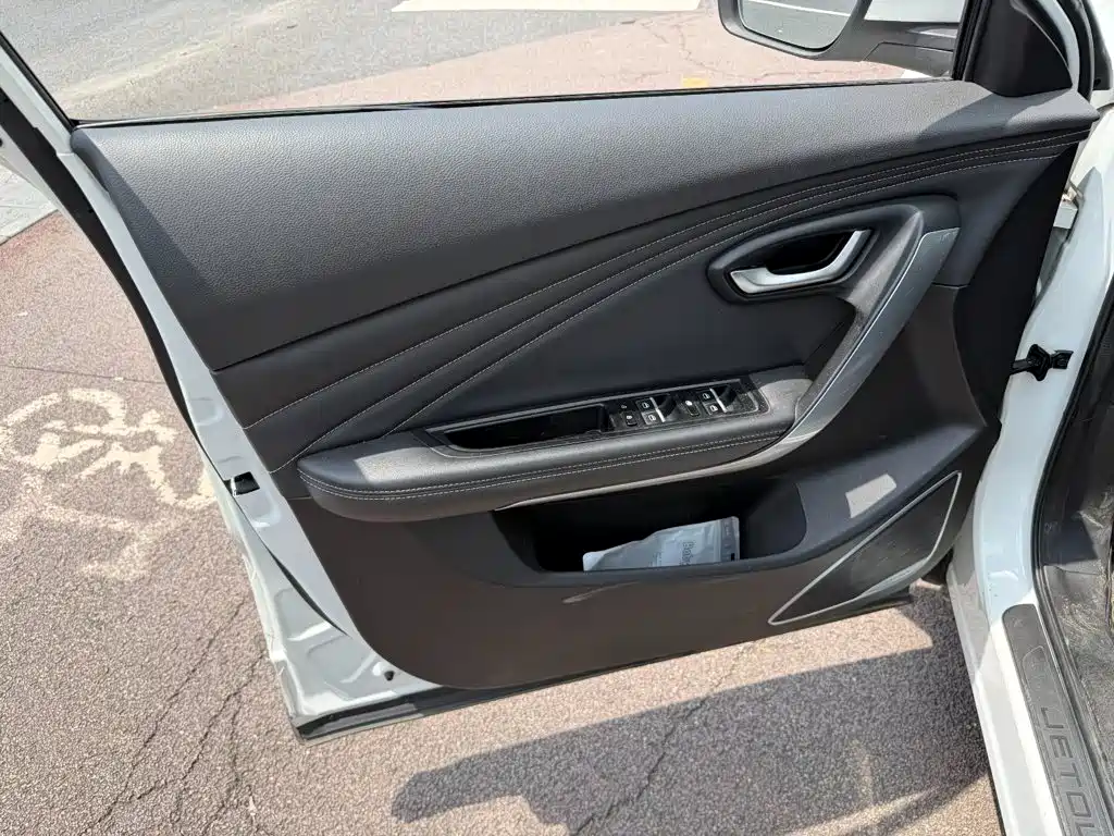 Jetour X70 2019 2018 1.5T Automatic Joy Edition