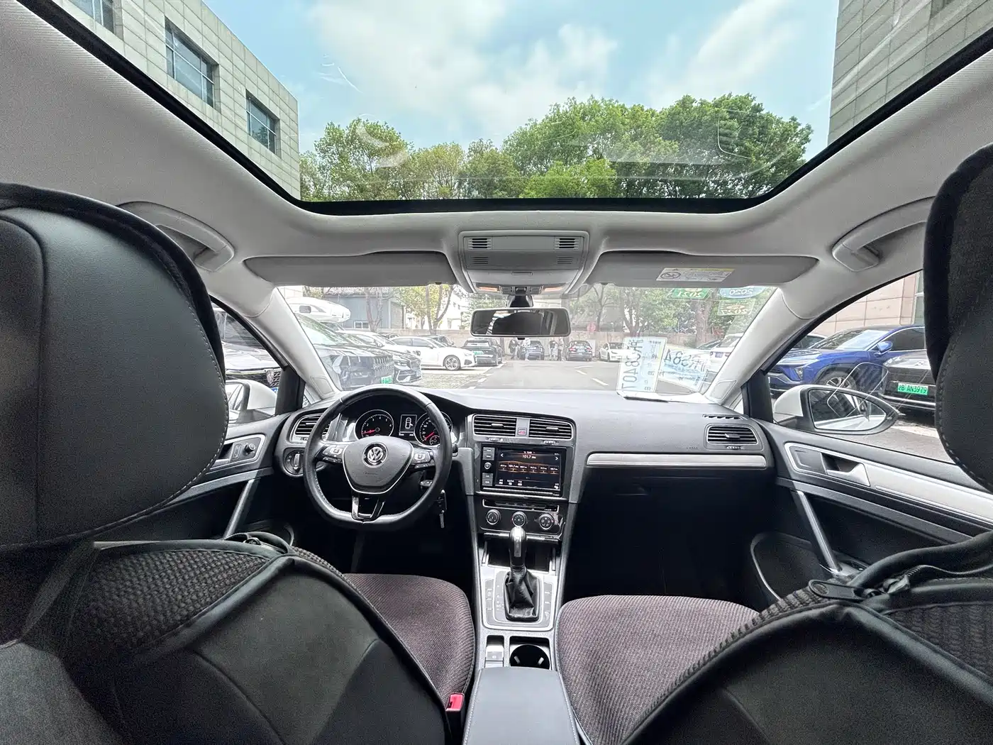 Volkswagen Golf 2018 230TSI Automatic Comfort фото 15