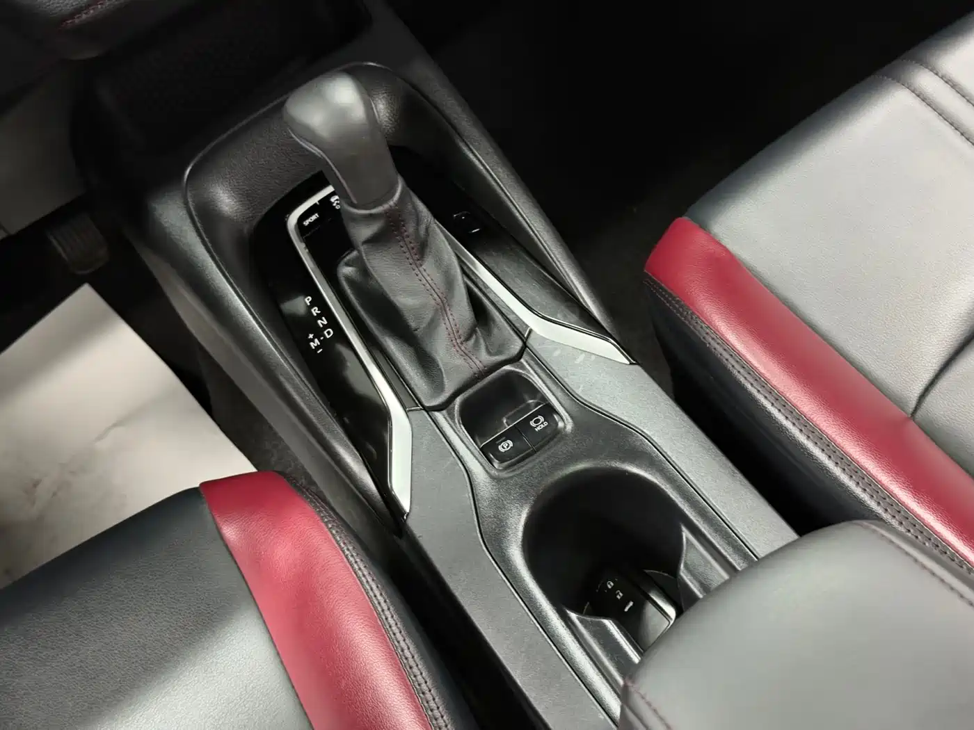 Toyota Corolla 2021 TNGA 1.5L CVT GR SPORT Edition фото 15