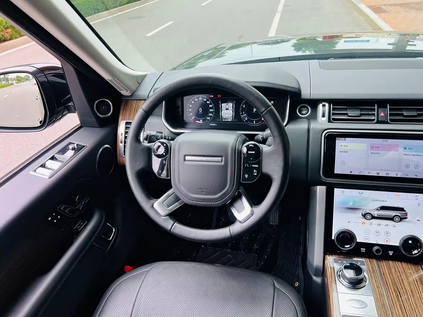 Land Rover Range Rover 2018 3.0 SC V6 Vogue Heritage Extended Edition фото 16