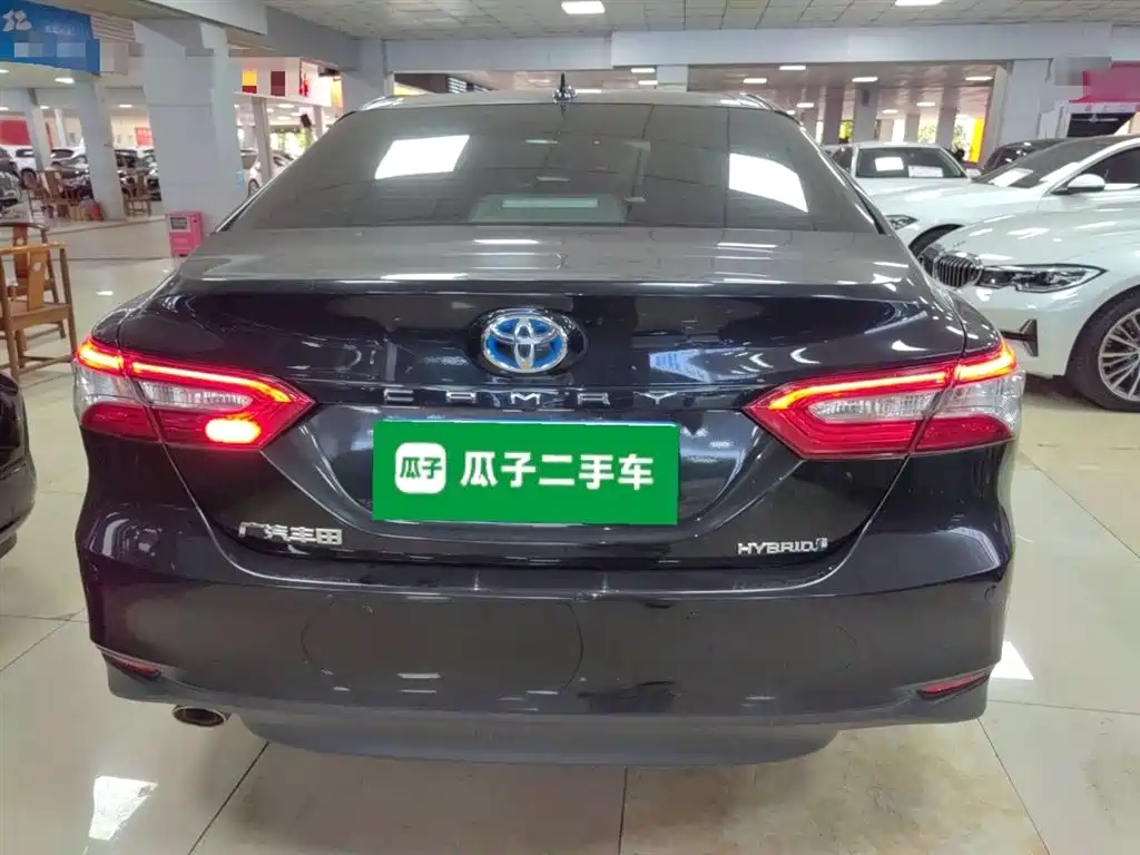 Toyota Camry 2023 Hybrid 2.5HGVP Leading Edition фото 4