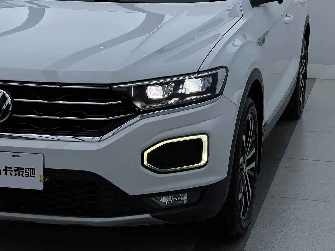 Volkswagen T-ROC 2022 280TSI DSG 2WD Comfort PLUS фото 18