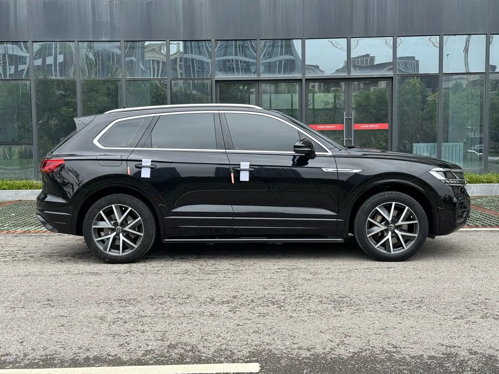 Фото 23 - Volkswagen Touareg
