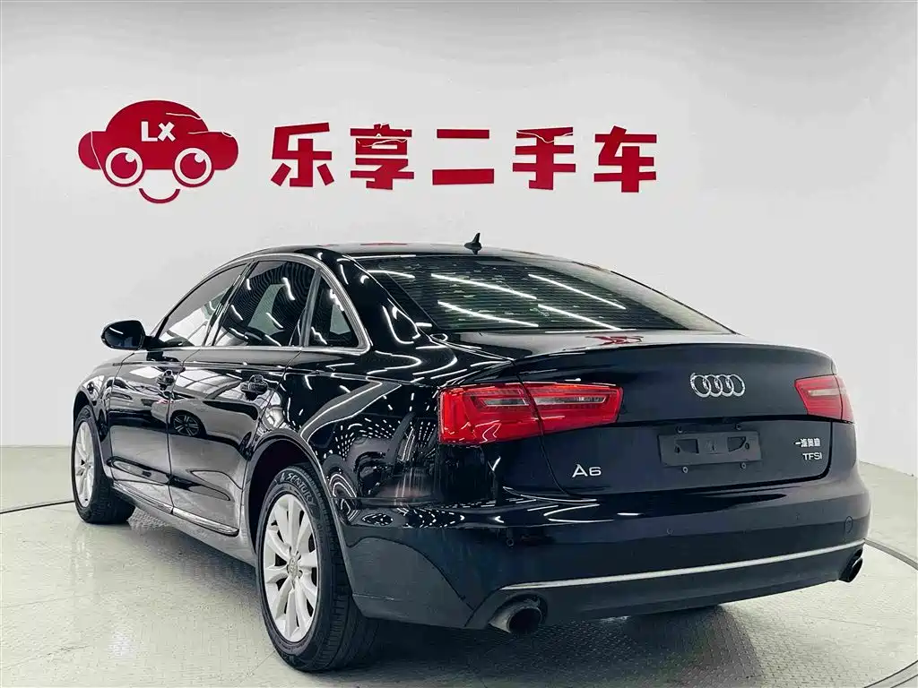 Фото 7 - Audi A6L