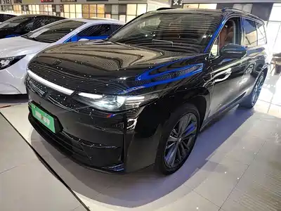 Leapmotor C16