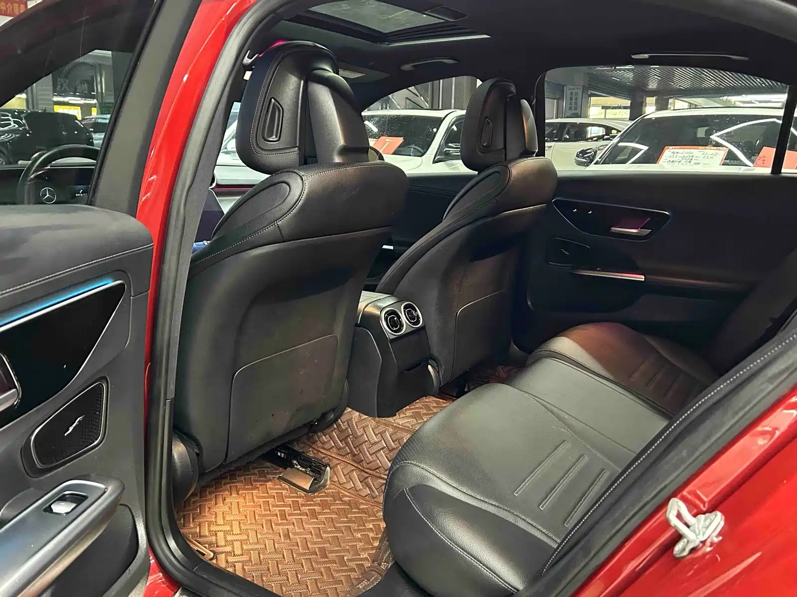 Фото 6 - Mercedes-Benz C-Class