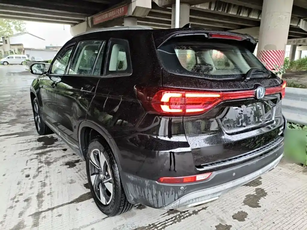 Фото 5 - Changan CS75