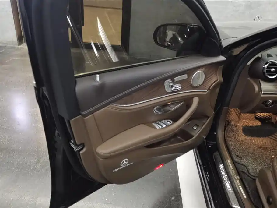 Mercedes-Benz E-Class 2021 E 300 L Luxury фото 7
