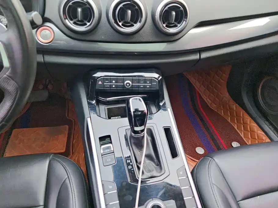 WEY VV7 2017 2017 2.0T Luxury