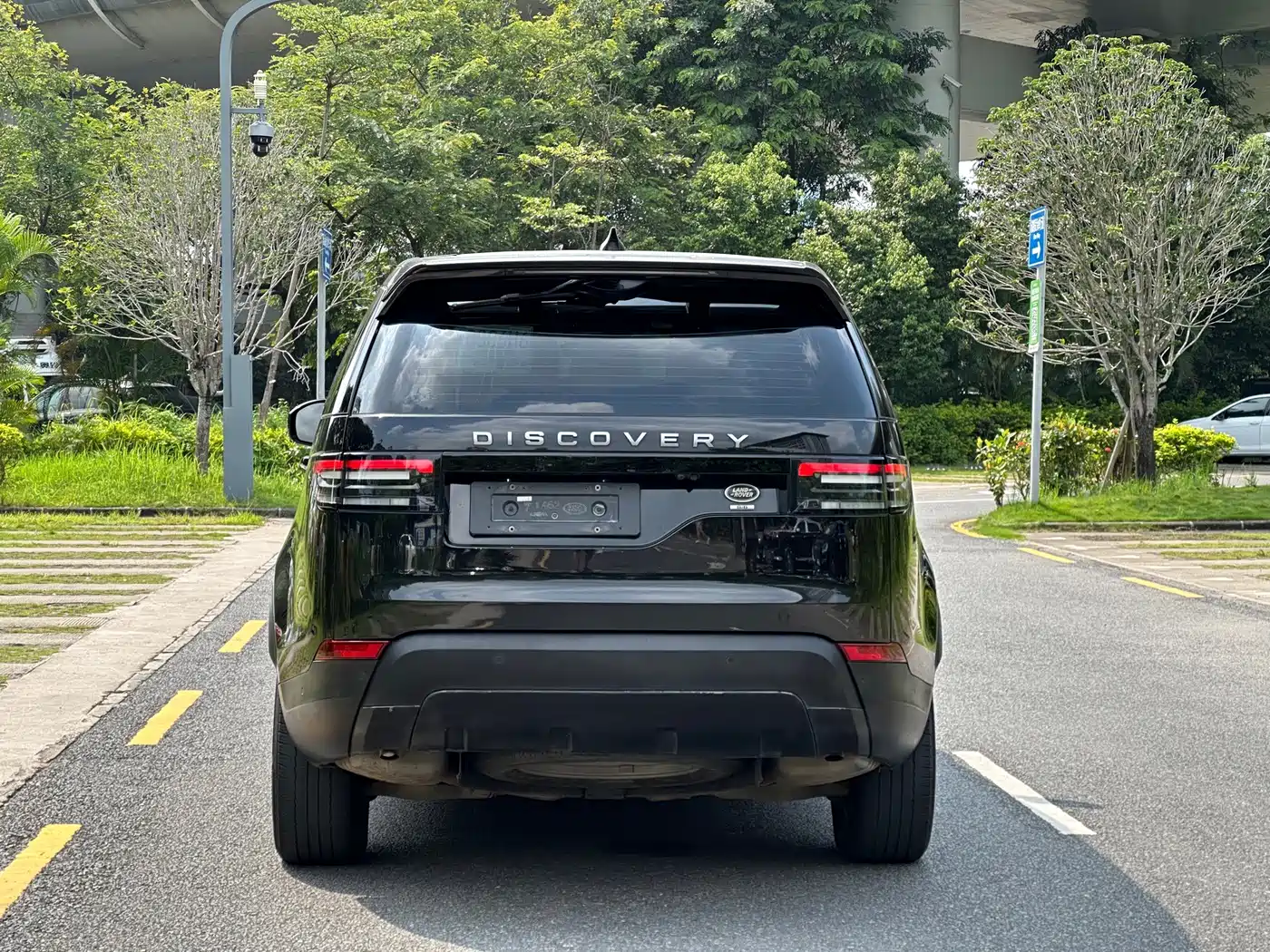 Фото 12 - Land Rover Discovery