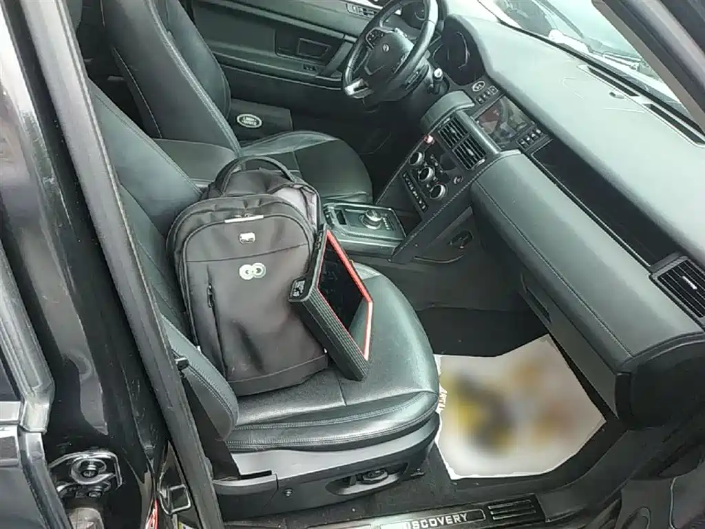 Land Rover Discovery Sport 2018 240PS SE Edition фото 25