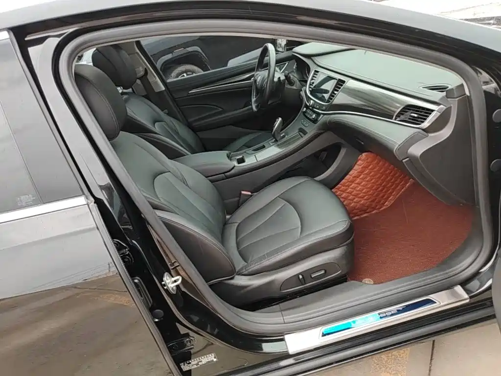 Фото 20 - Buick LaCrosse