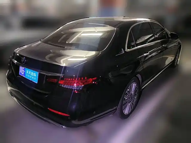 Mercedes-Benz E-Class 2023 E 300 L Luxury — фото 2