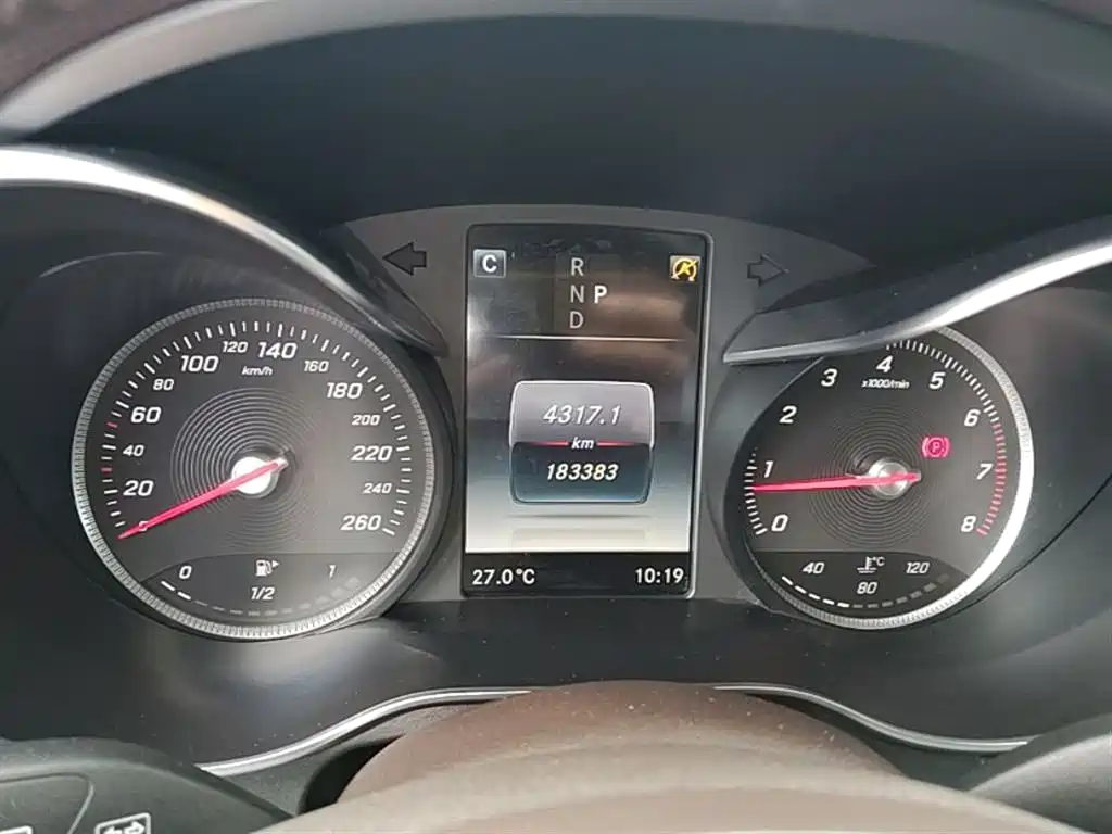 Mercedes-Benz GLC 2016 GLC 260 4MATIC Luxury фото 12
