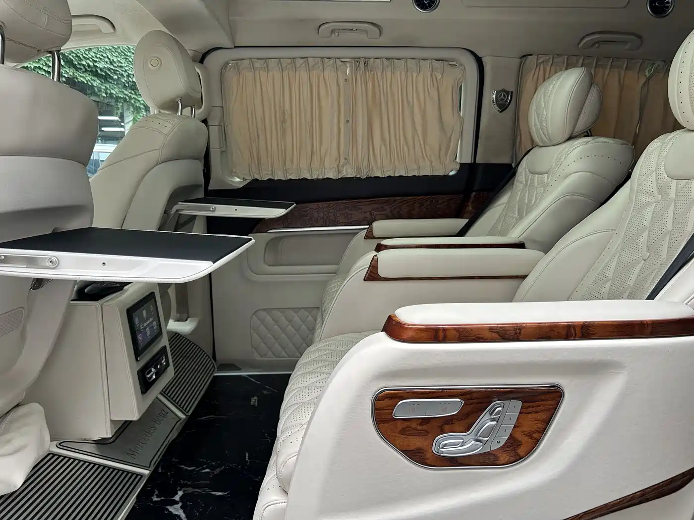 Mercedes-Benz V-Class 2021 V 260 L Long Wheelbase Luxury Edition фото 18