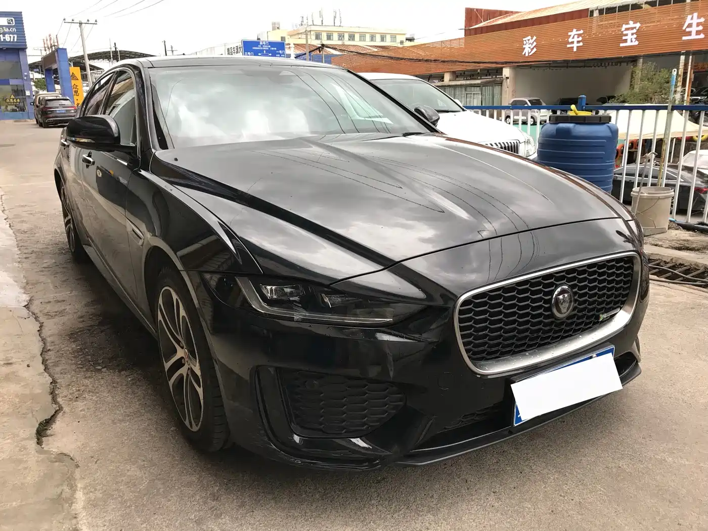Фото 3 - Jaguar XEL