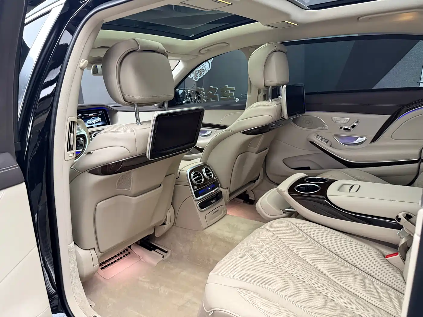 Mercedes-Benz Maybach S-Class 2016 S 400 4MATIC фото 16