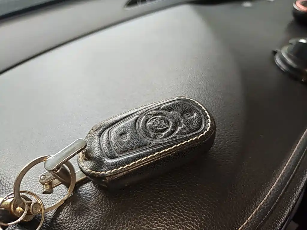 Photo 9 - Buick Envision Plus