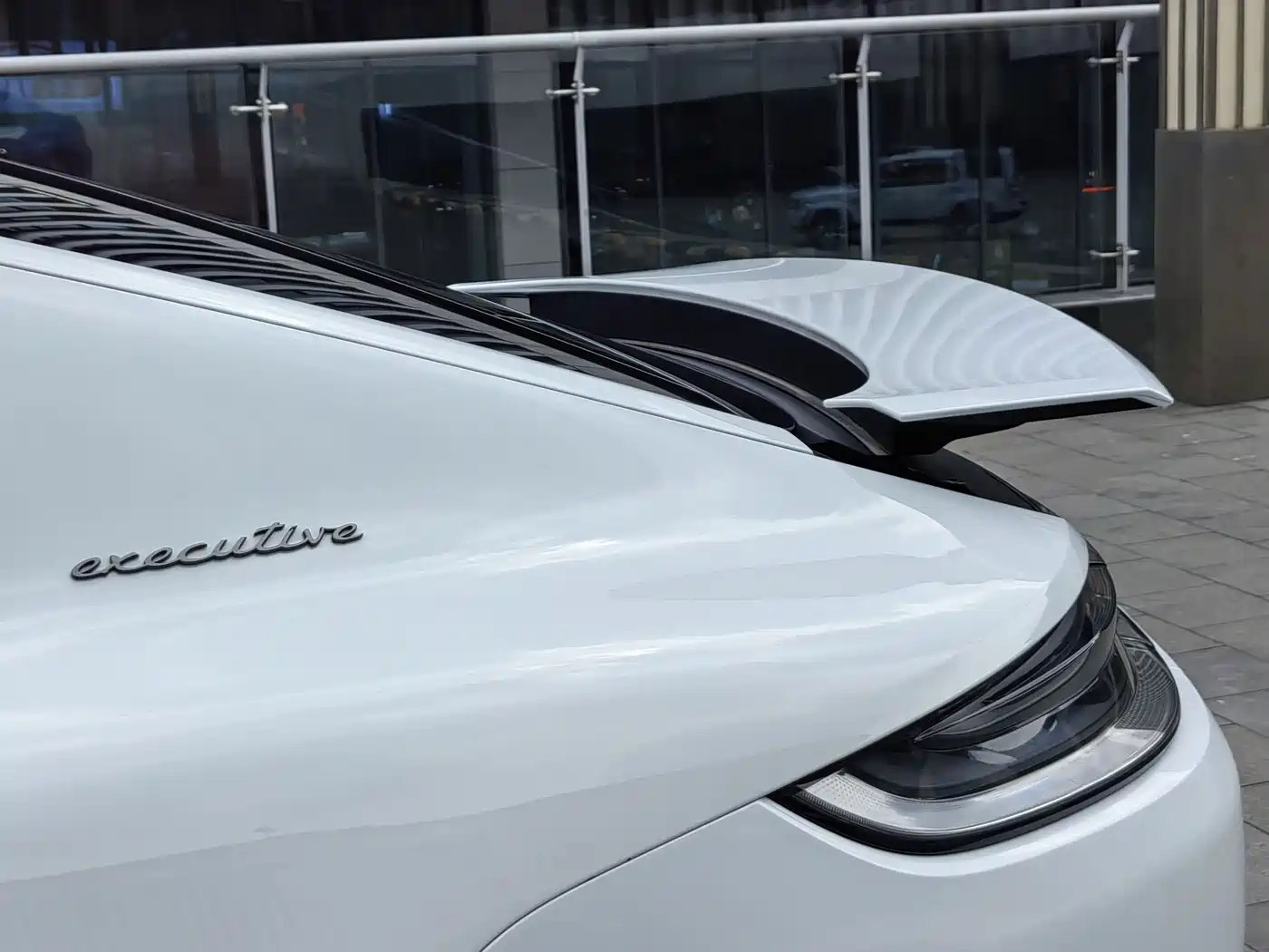 Porsche Panamera 2023 Facelift Panamera 4 Executive Long Wheelbase Platinum Edition 2.9T фото 8