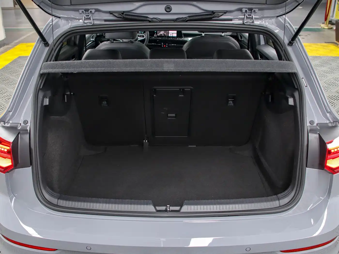 Volkswagen Golf 2021 280TSI DSG R-Line фото 16
