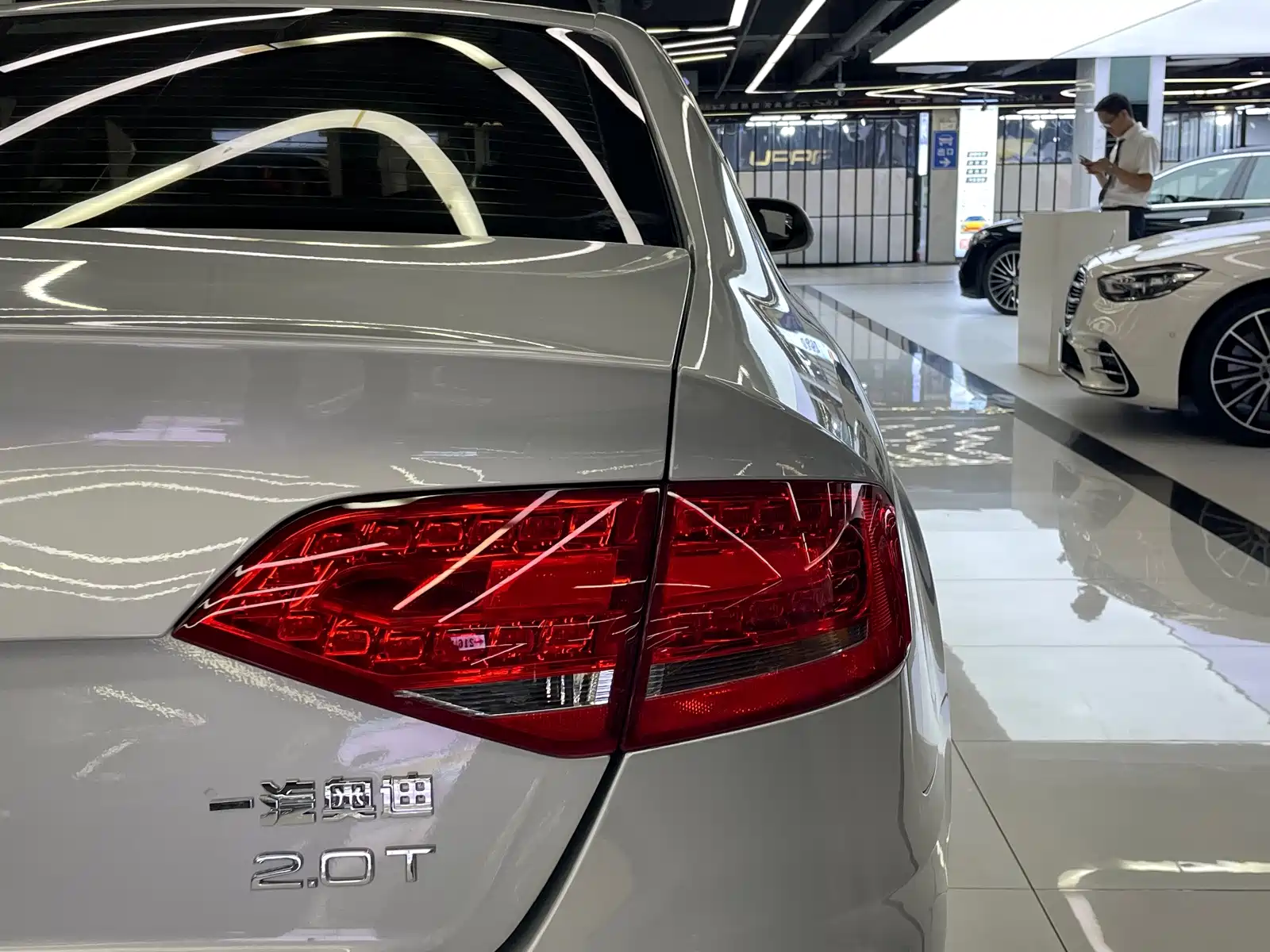 Фото 47 - Audi A4L